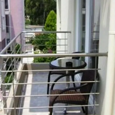 Hotel Thelxis