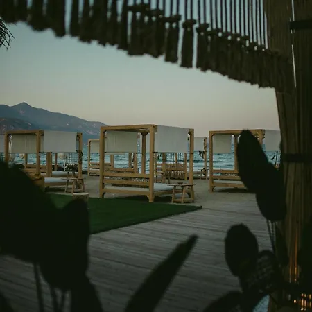 Hotel Thelxis 3*